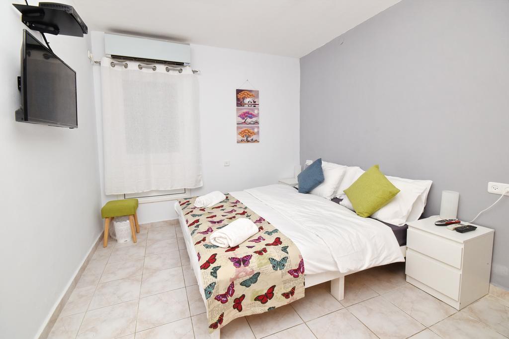 Yaeli'S Apartment Eilat Exterior photo