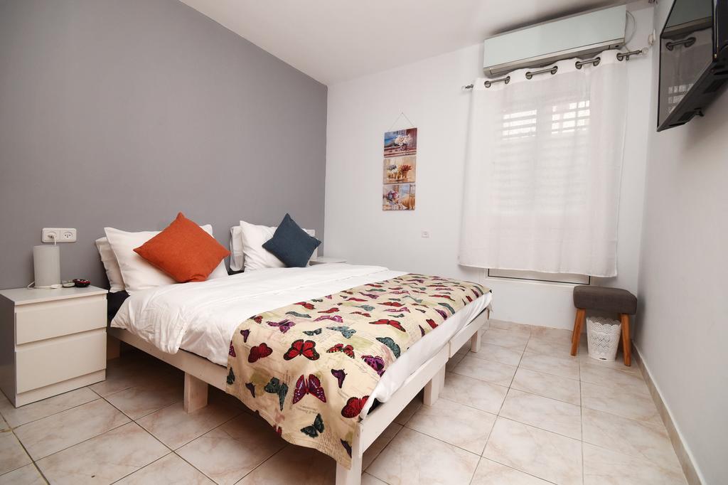 Yaeli'S Apartment Eilat Exterior photo