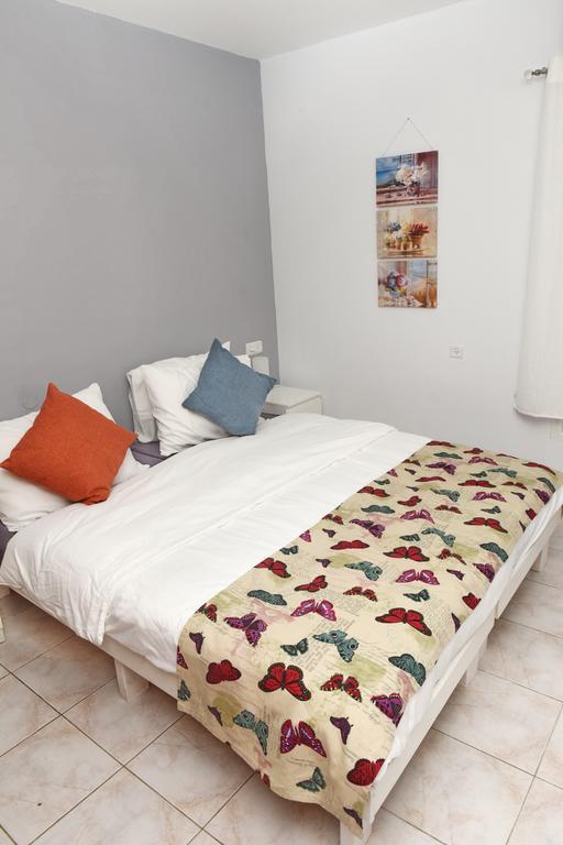 Yaeli'S Apartment Eilat Exterior photo