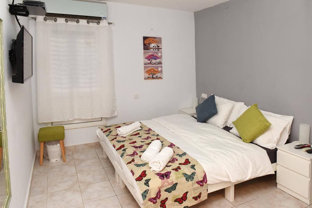 Yaeli'S Apartment Eilat Exterior photo